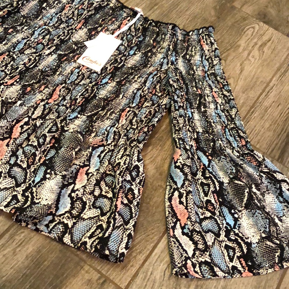 Juniors Candies NWT Top Snake Blue Pink Small